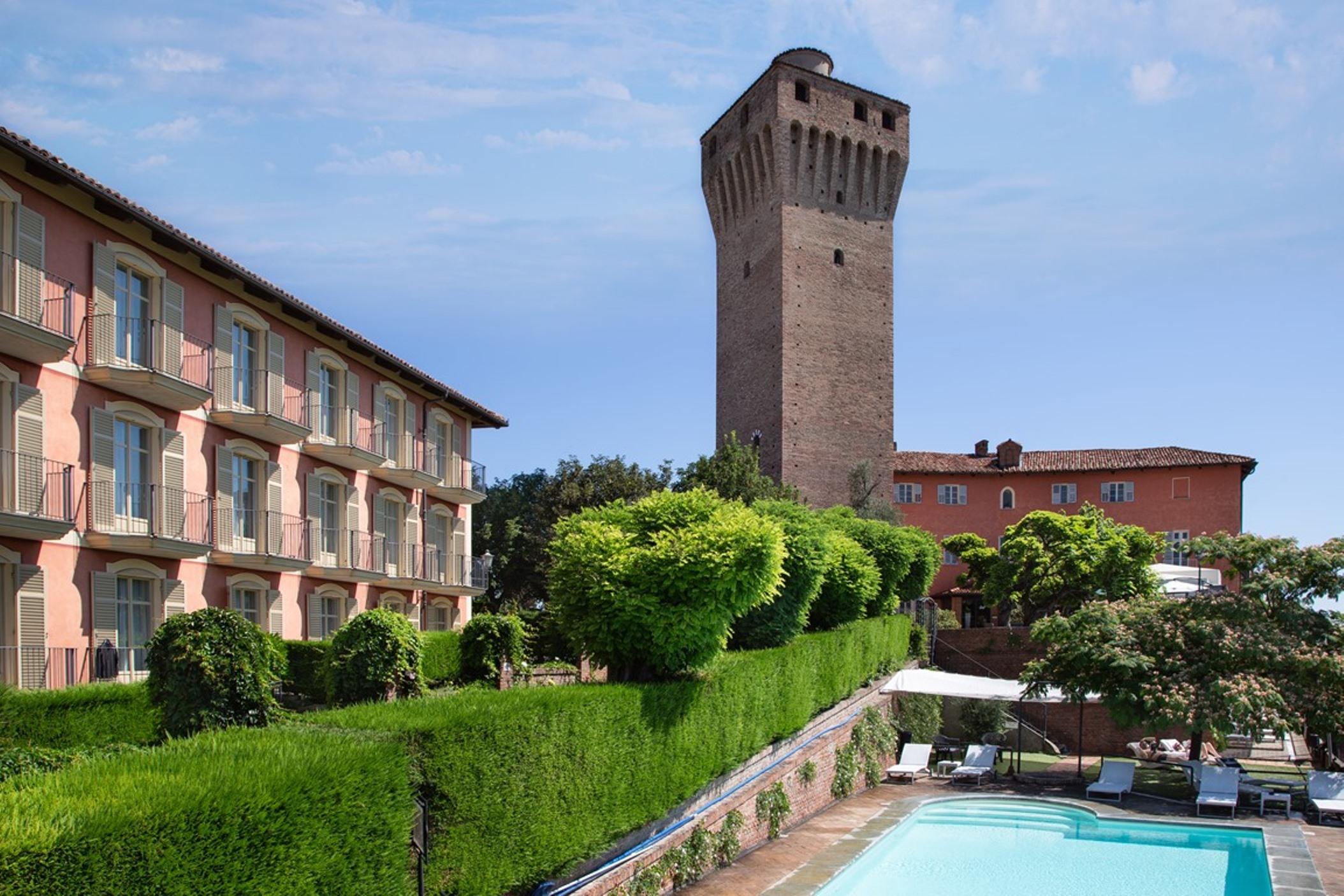 Hotel Castello Di Santa Vittoria Santa Vittoria d'Alba Экстерьер фото