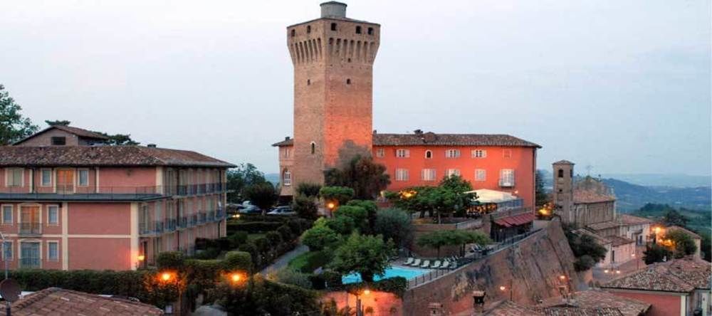 Hotel Castello Di Santa Vittoria Santa Vittoria d'Alba Экстерьер фото